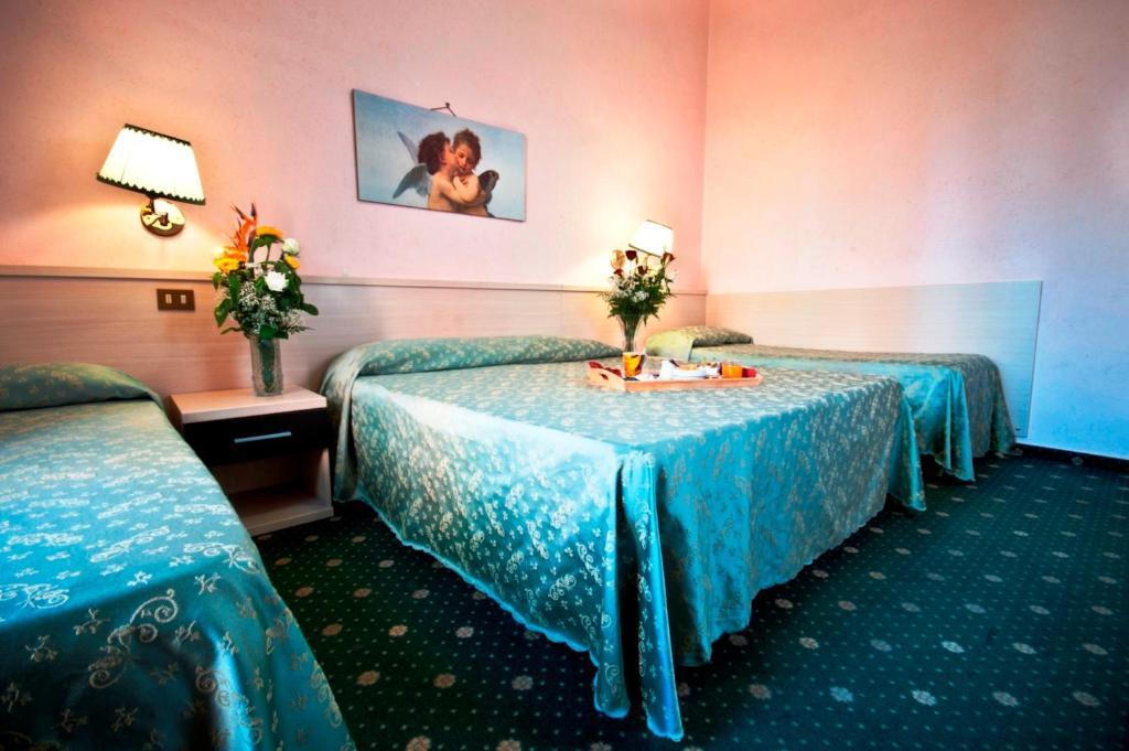 Quadruple Room,1774431091:JPEG